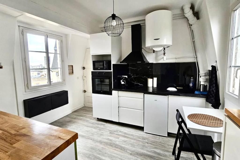 Appartement Vue Tour Eiffel Ligne 14 A Cote De Paris Жантії Екстер'єр фото
